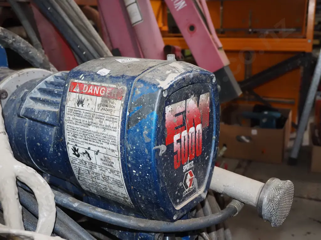 Graco EM5000 paint sprayer Image 1++