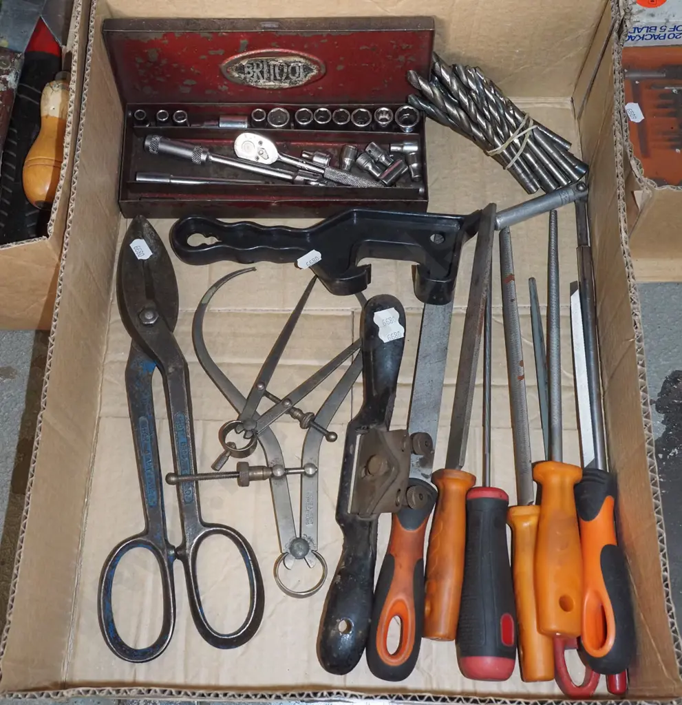 box; tin snips, files, socket set etc Image 1++
