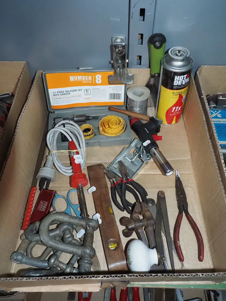 box; soldering irons, D shackle etc Image 1++