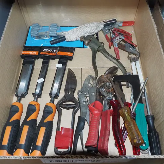 box; chisels, tin snips, string line etc