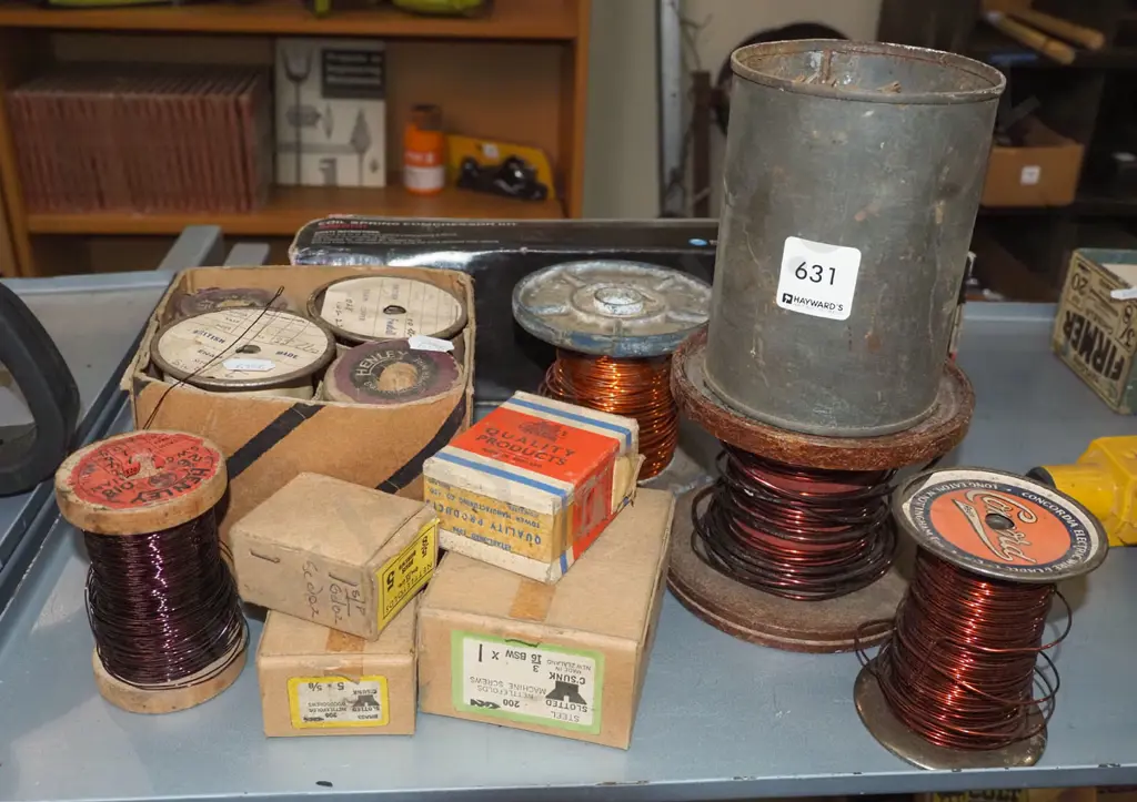 copper wire, copper nails and screws Image 1++