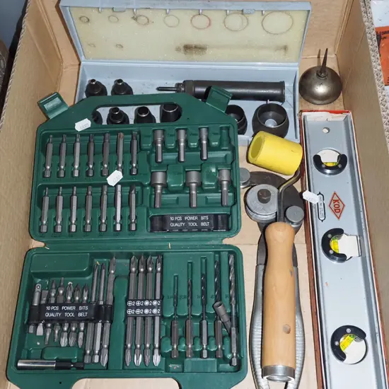 box; Wad punch kit, driver set, level etc