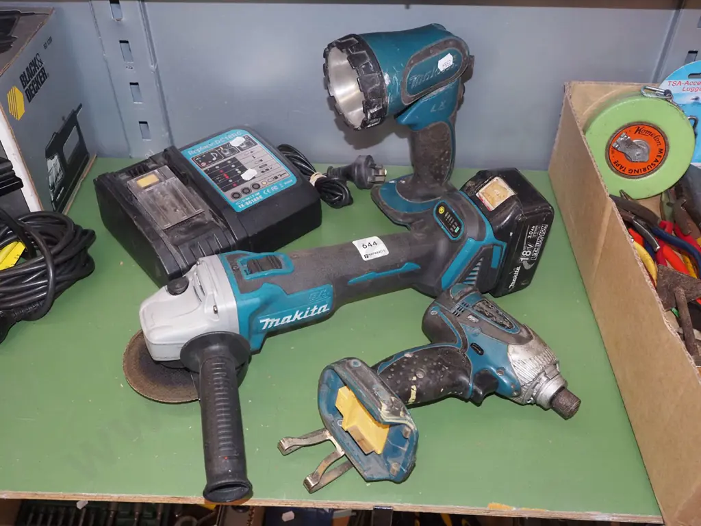Makita angle grinder, torch, impact driver, 1x battery, 1x charger Image 1++