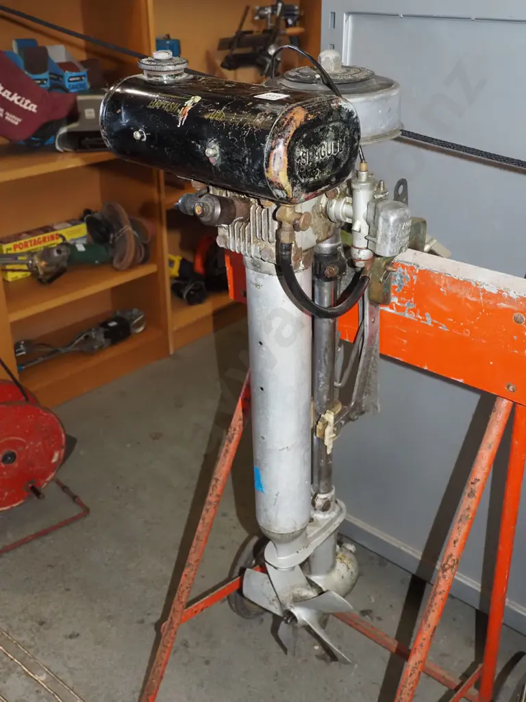 Seagull outboard motor - stand belongs to Haywards Auction Image 1++