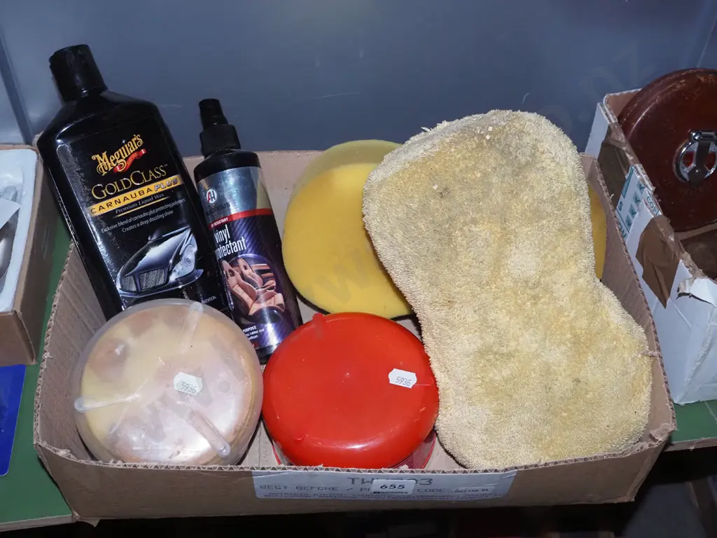 box; car polish, vinyl protector etc Image 1++