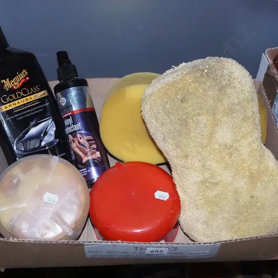 box; car polish, vinyl protector etc