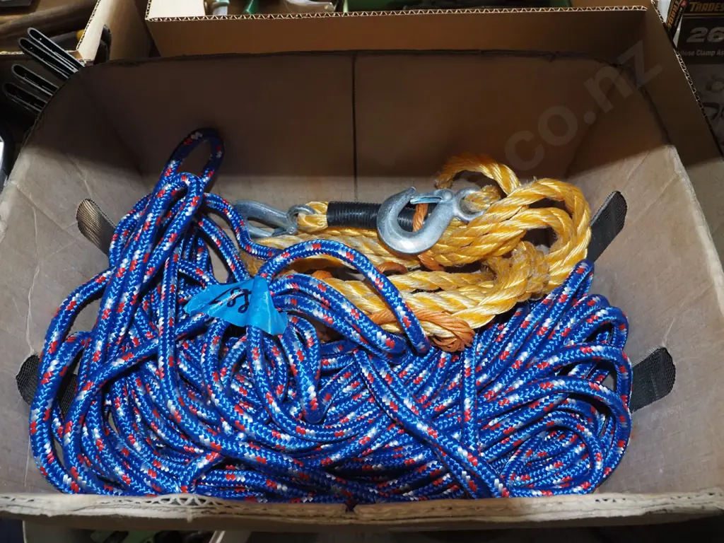 box; ropes Image 1++