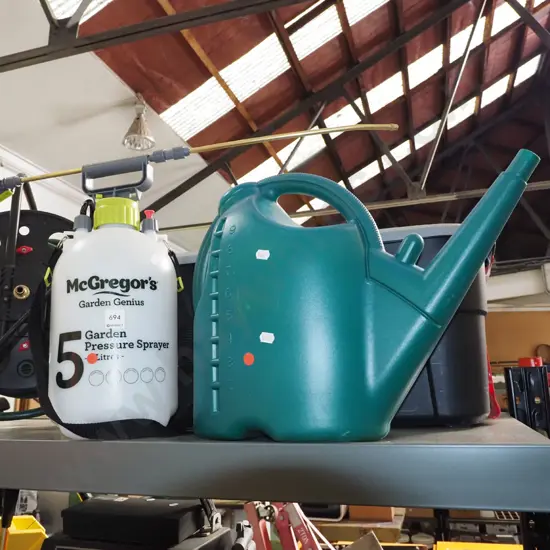 5L garden sprayer, plastic watering can - red dots