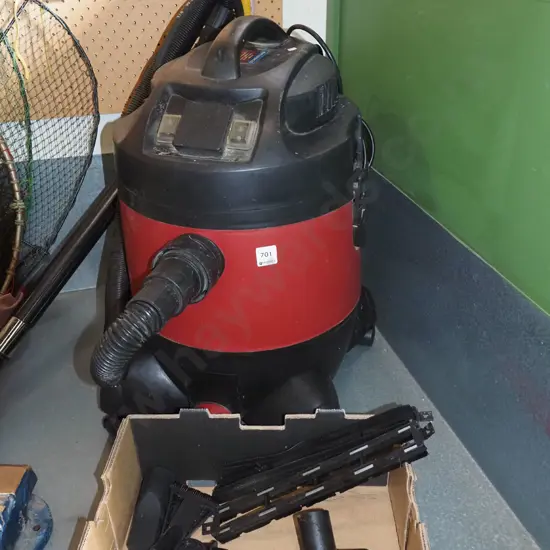 Arlec Enforcer wet and dry workshop vacuum