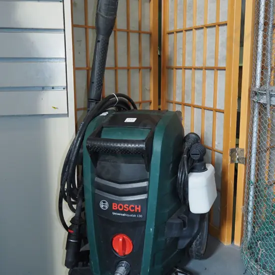 Bosch Universal Aqua Tak 130 pressure washer
