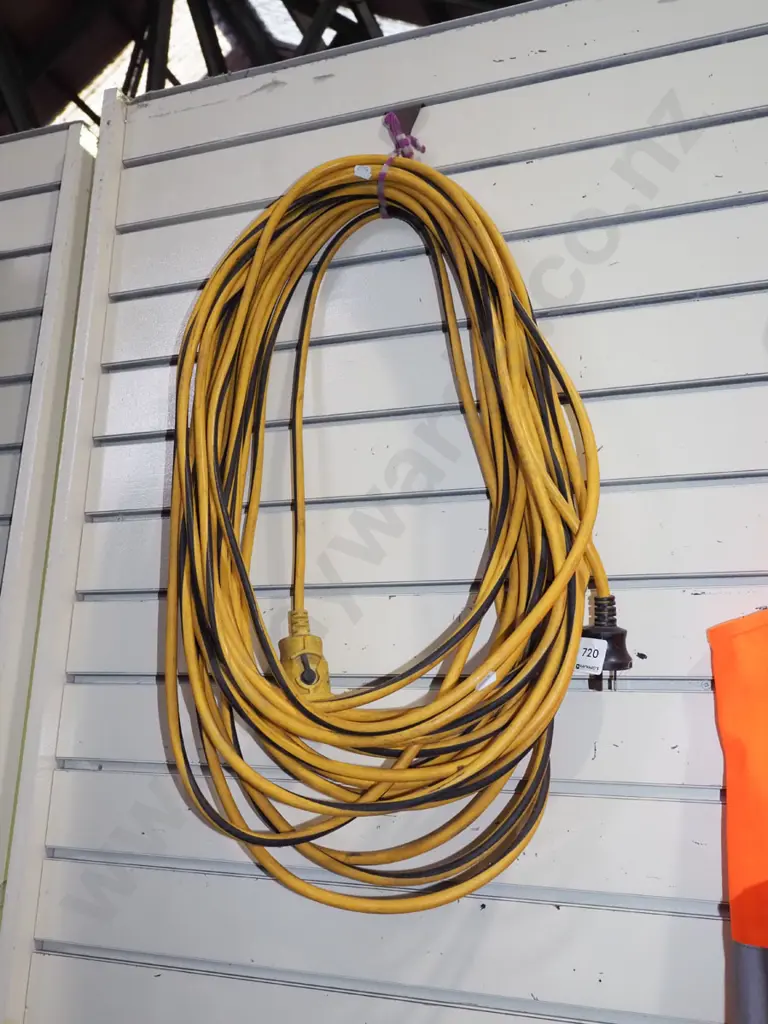 extension cord   Image 1++
