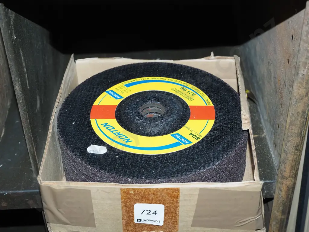 box of large angle grinder discs Image 1++
