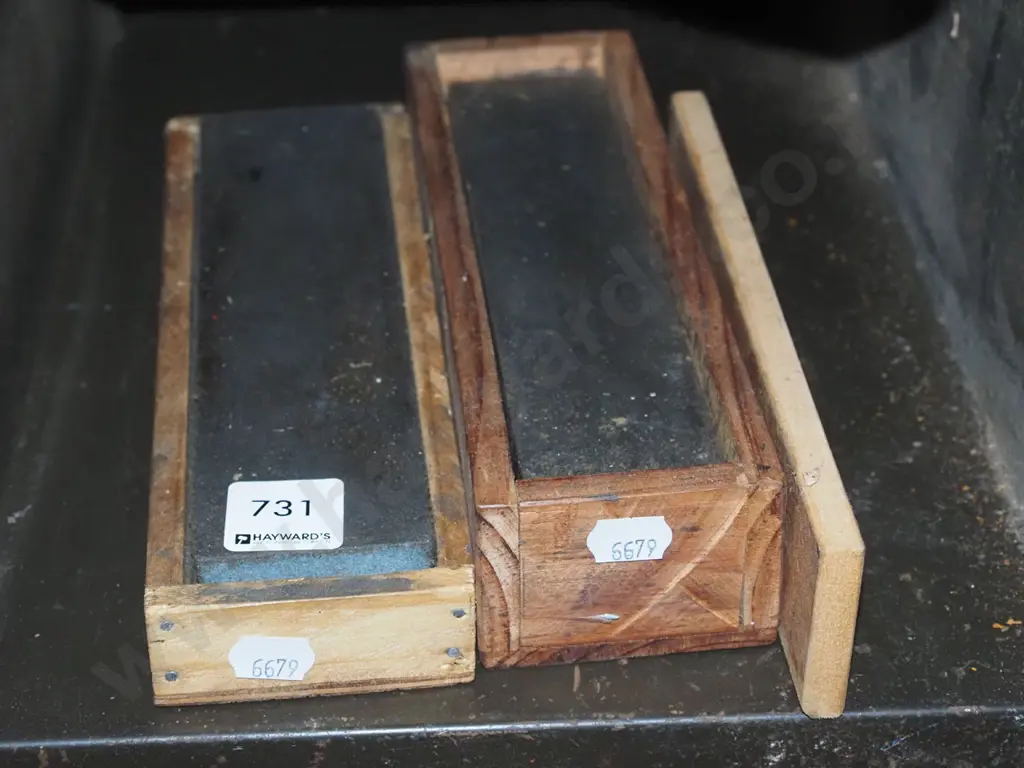 2x sharpening stones Image 1++