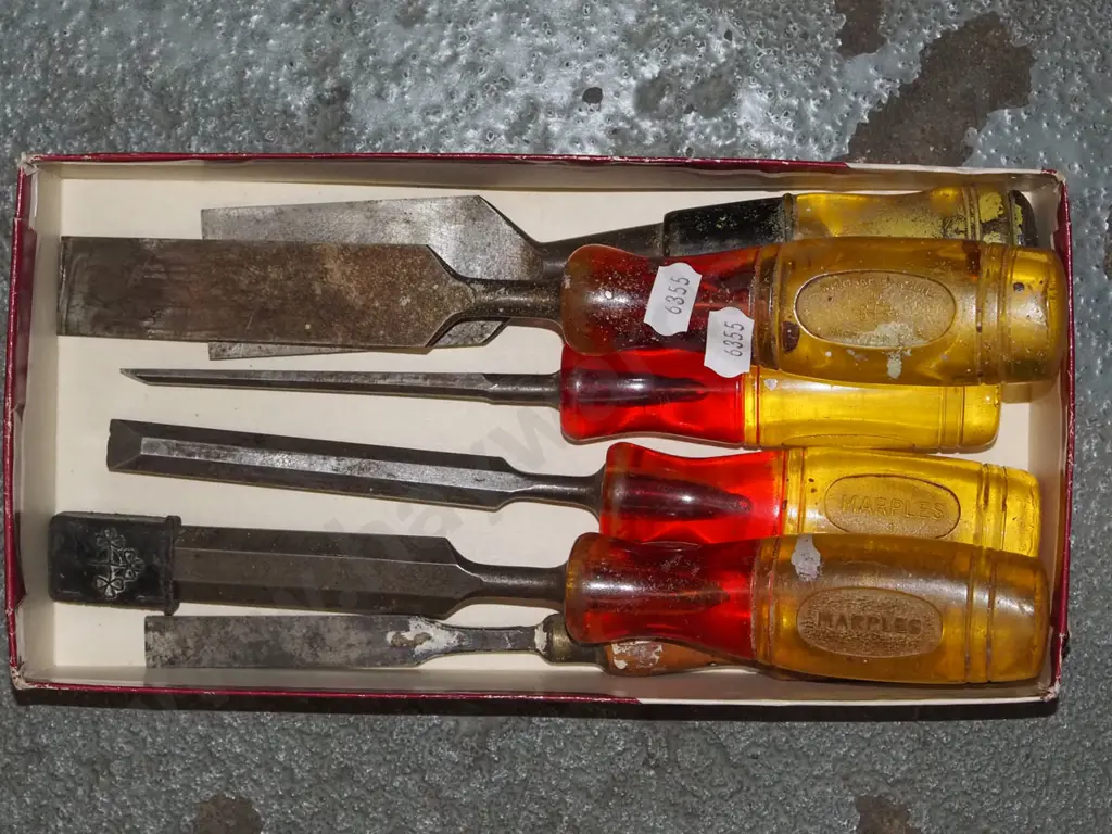 woodworker's chisels Image 1++