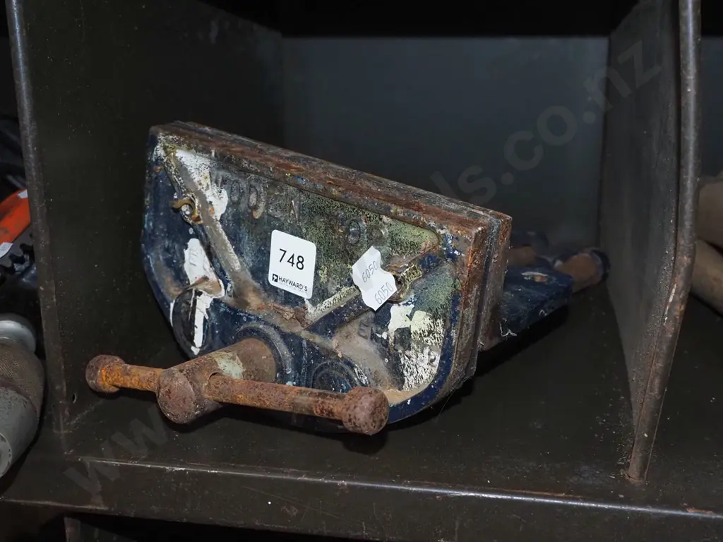 Woden 192 woodworker's vice Image 1++