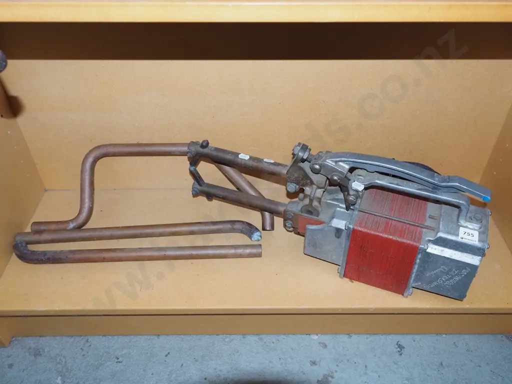 resistance spot welder Image 1++