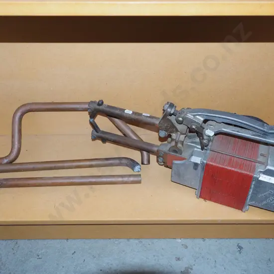 resistance spot welder