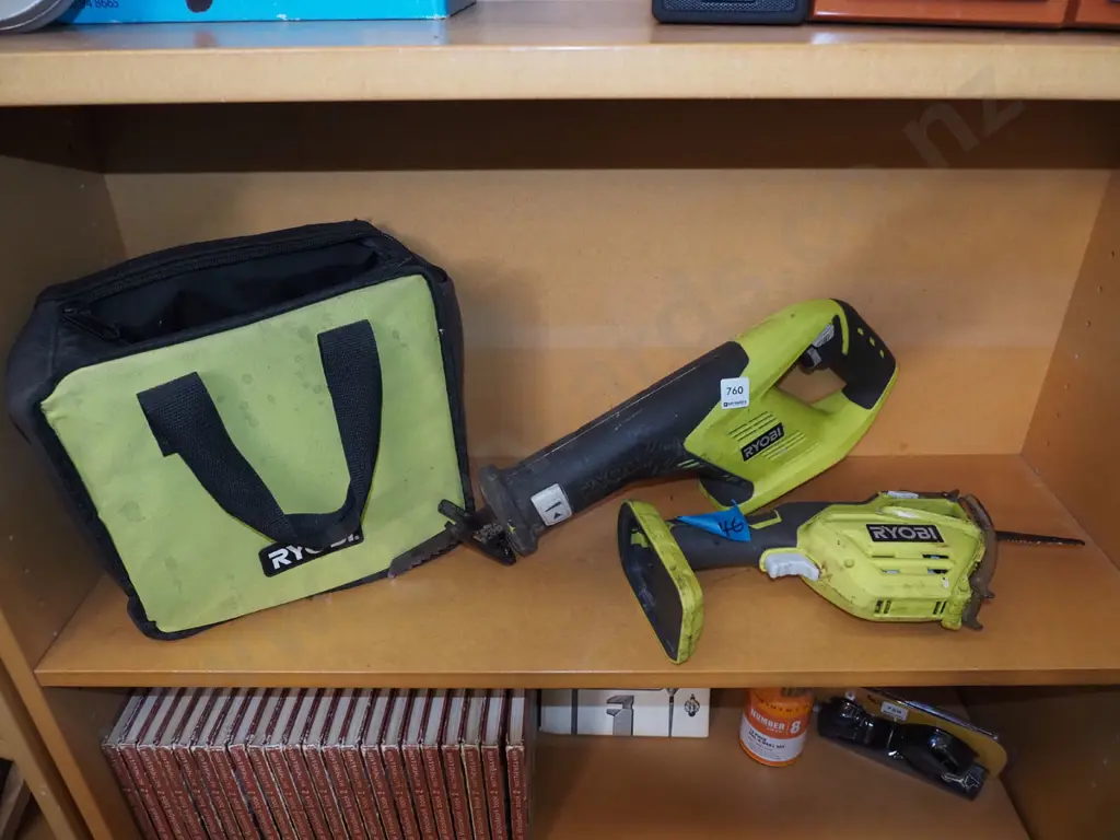 Ryobi battery powered reciprocating saw, pruning saw Image 1++