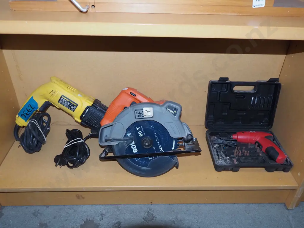 Stanley hammer drill, Black & Decker skil saw, battery powered screwdriver Image 1++