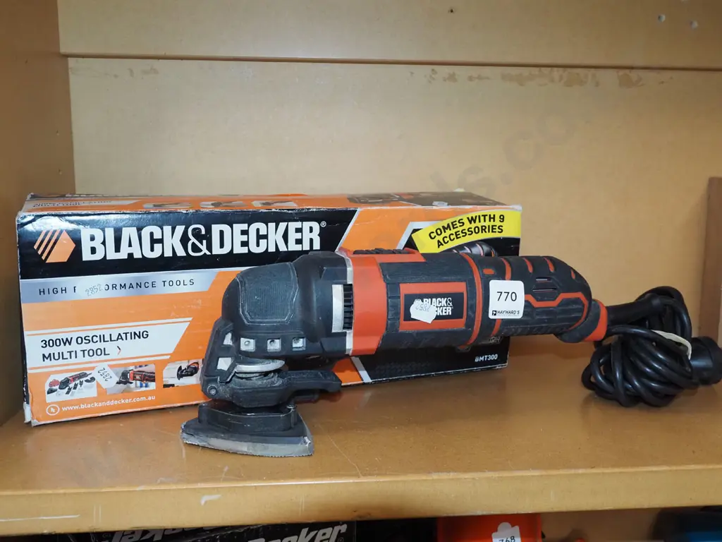 Black & Decker oscillating multi tool Image 1++