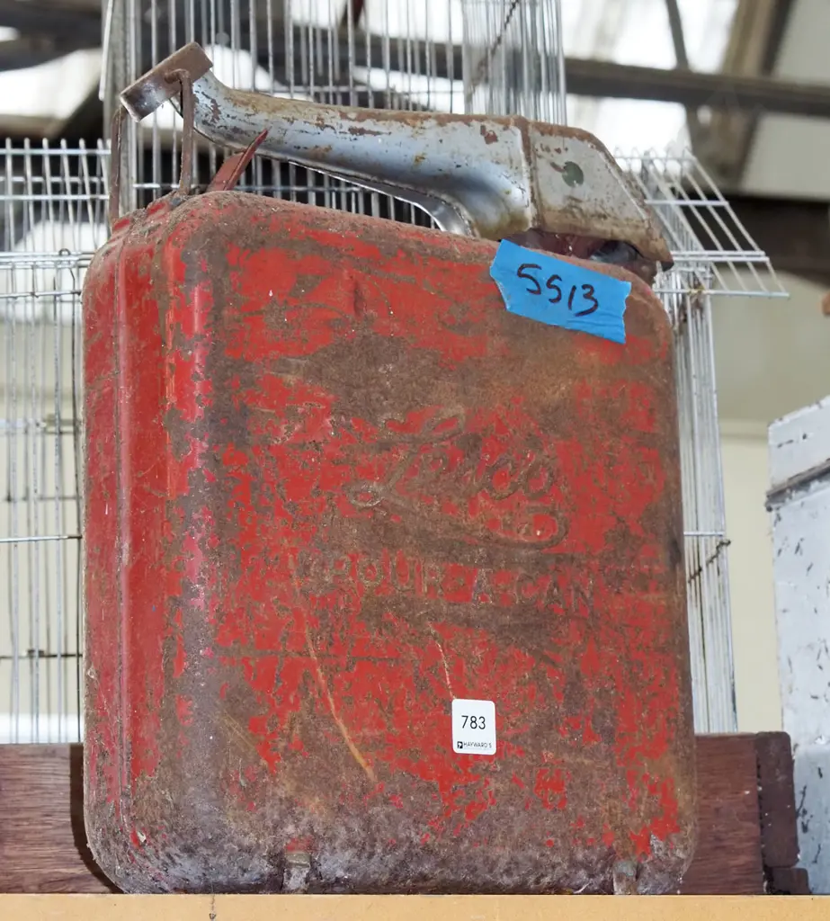 rusty Lesco pouer can Image 1++