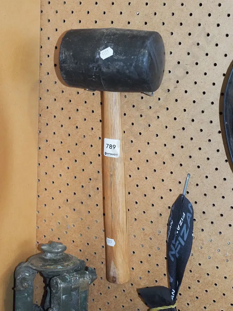 rubber mallet Image 1++