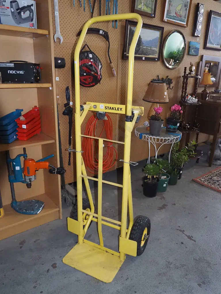 Stanley steel hand truck Image 1++