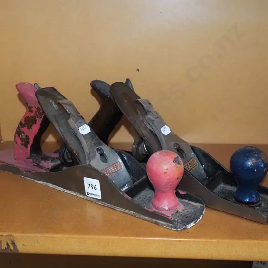 2x hand planes