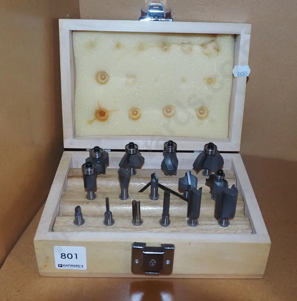 cased router bits Image 1++