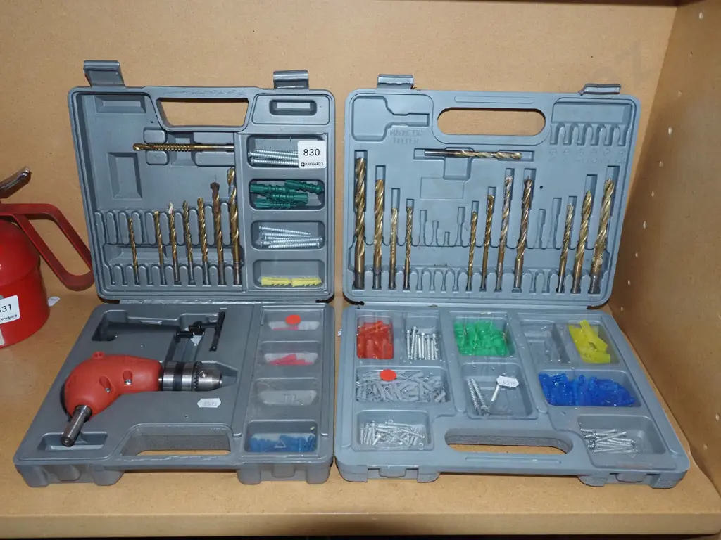right angle drill set, set of drill bits, wall plugs Image 1++