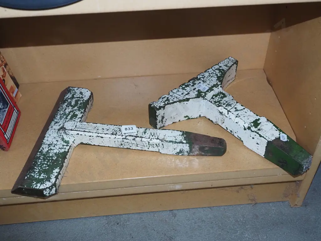 2x blacksmith's stakes Image 1++