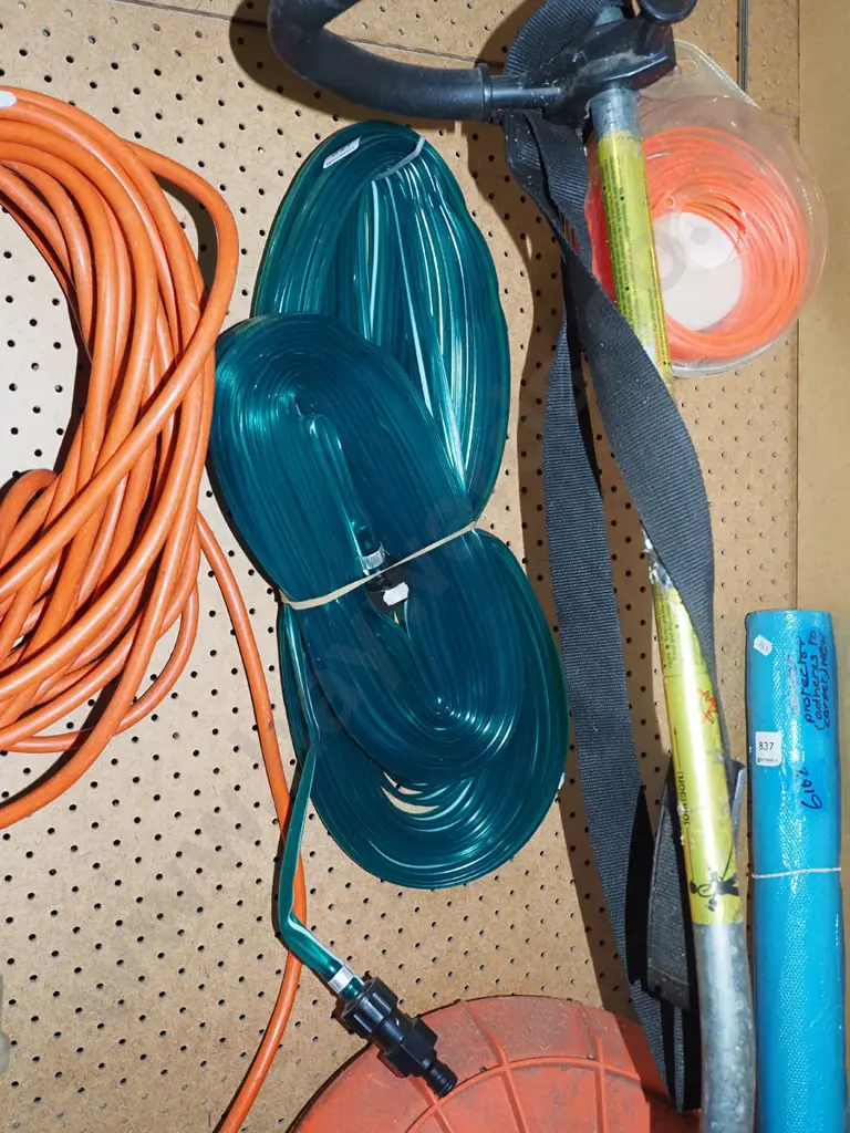 gardener's drip hose Image 1++