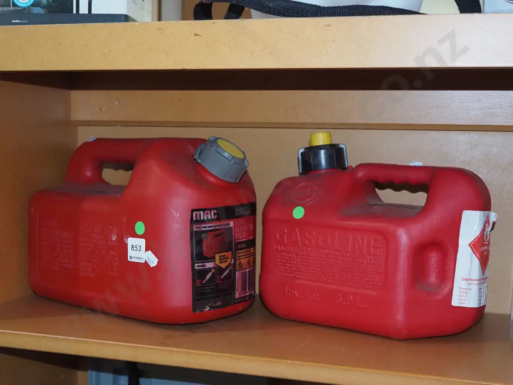 2x petrol containers - green dots Image 1++