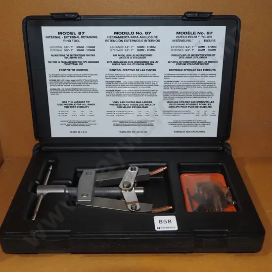 cased internal/external retaining ring tool