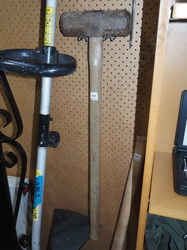 sledge hammer Image 1++