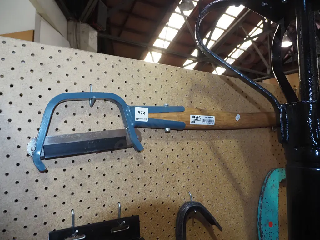 Bahco clearing axe Image 1++