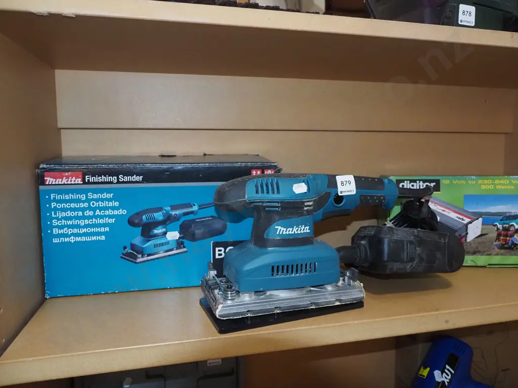 Makita finishing sander Image 1++