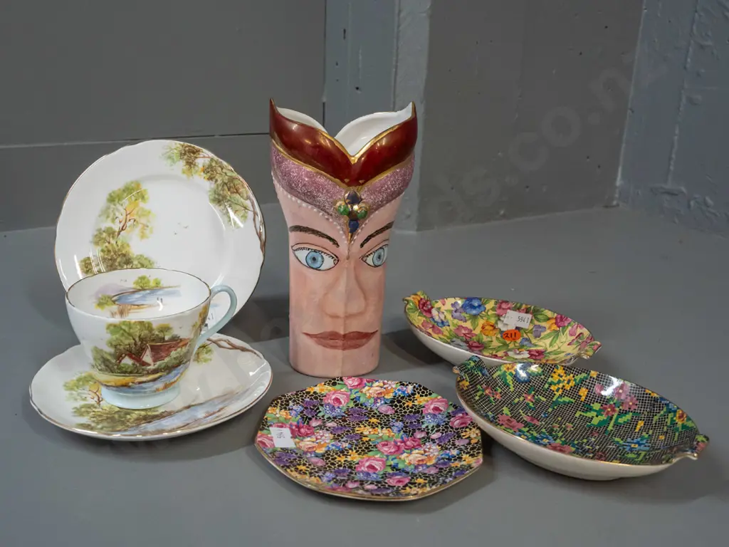 3 Royal Winton all-over-floral small dishes, a Shelley "Old Mill" trio & a hand painted vase marked Maureen Gresty H-190 Image 1++