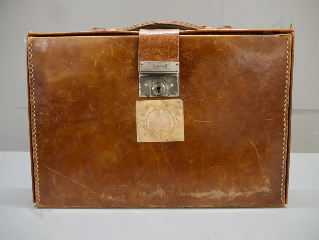 vintage leather-cased Mahjong set with lift-out trays, manufacturer marked on latch and case, plus 4 teak tile trays. Image 1++