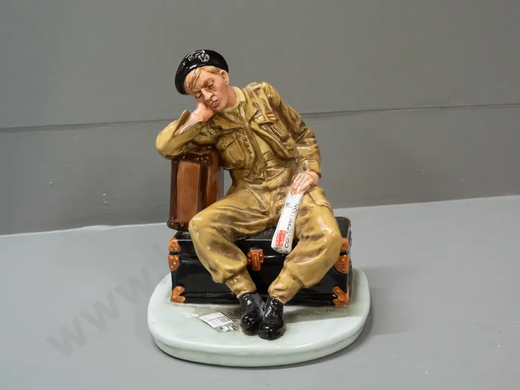 Royal Doulton "The Railway Sleeper" soldier figure - dated 2001, marked edition # 1968 / 2500 Image 1++