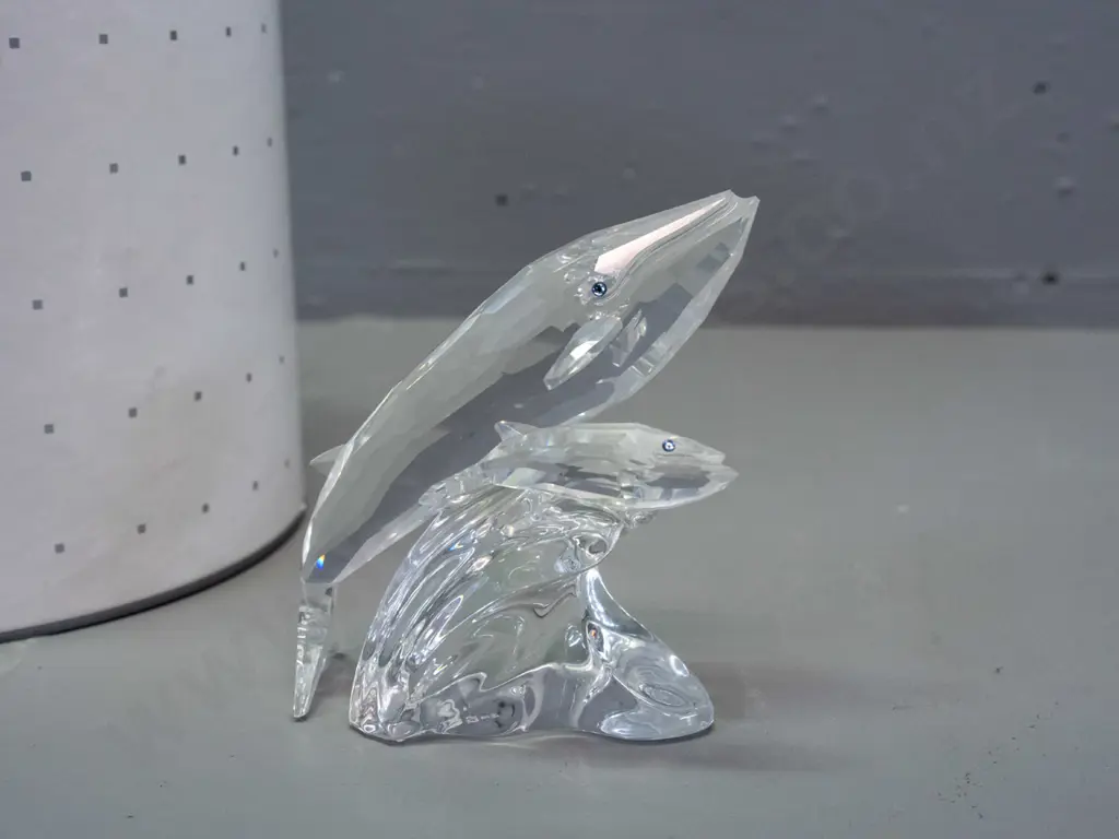 Swarovski crystal figurine in original packaging - mother whale and calf - marked SCS '92 MST. H-100 Image 1++