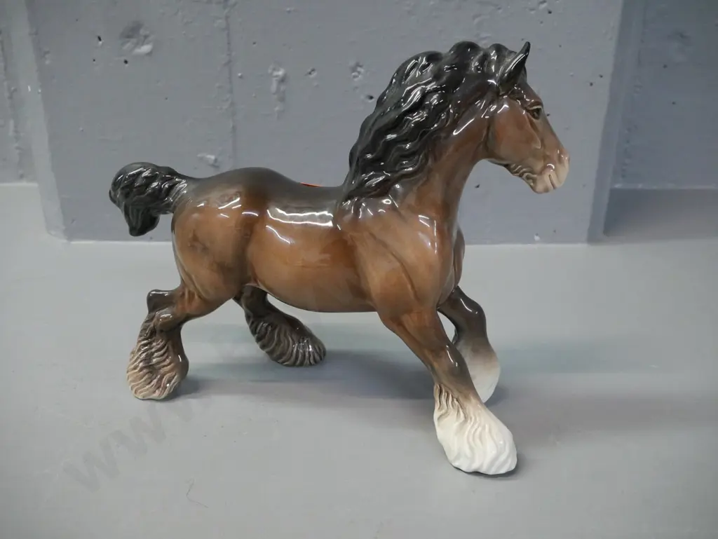 vintage Beswick Clydesdale ceramic horse figurine H-215 L-160 Image 1++