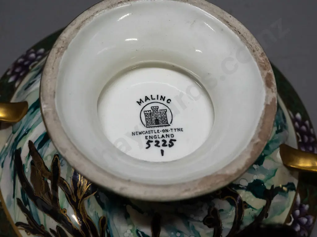 Maling lustre comport with fish decoration, gilt rims and applied handles H-70 W-200 at handles Image 1++