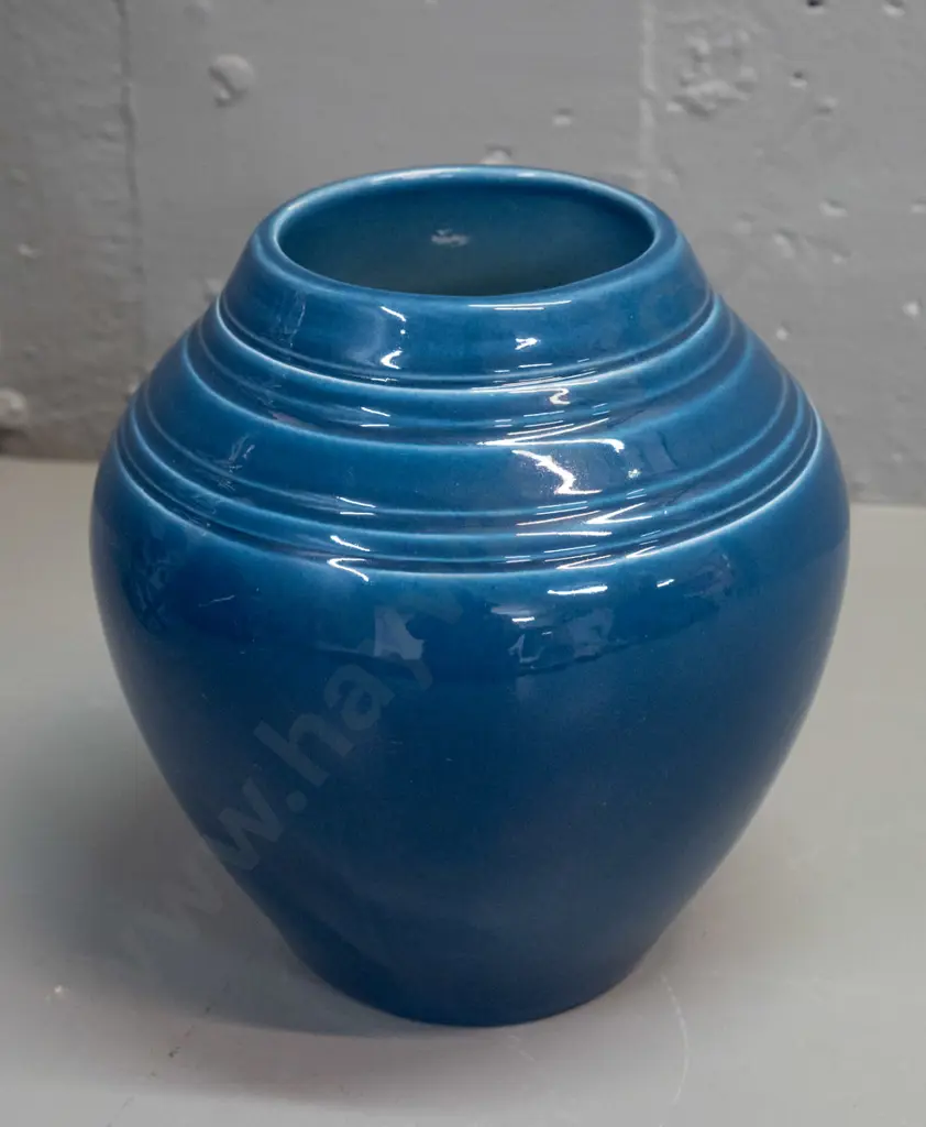large O.C. Stephens studio pottery vase with ribbed, tapered top - has a fleck to glaze on bottom rim H-190 D-150 Image 1++