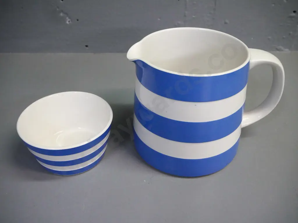 2x pieces of 'TG Green' Cornish Kitchenware: large jug & sugar bowl. Jug H-130 W-180 Image 1++
