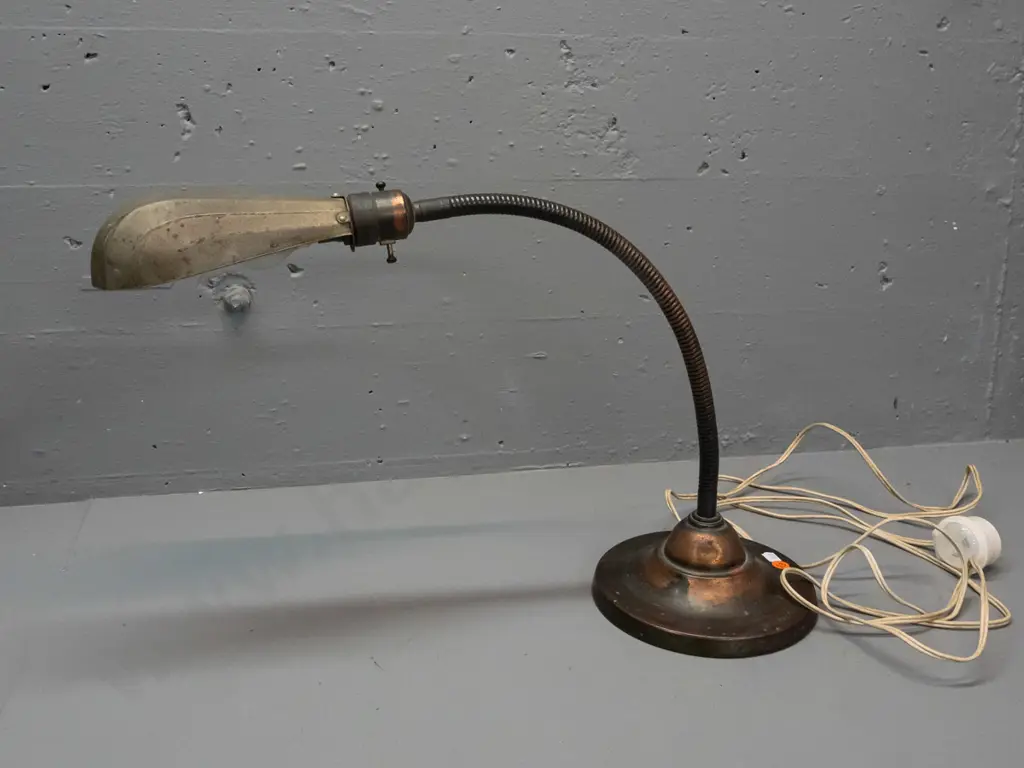 vintage gooseneck table/work lamp copper-finish metal over cast-iron base w/ rotating fluted shell-shaped shade H-370 as Image 1++