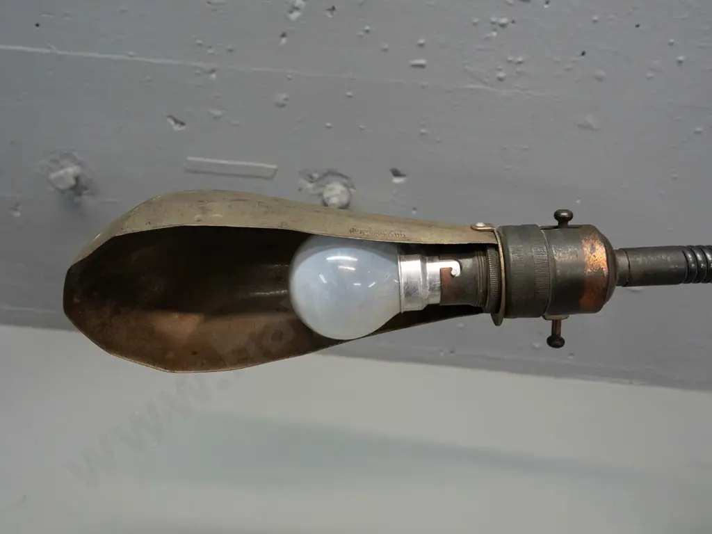 vintage gooseneck table/work lamp copper-finish metal over cast-iron base w/ rotating fluted shell-shaped shade H-370 as Image 1++