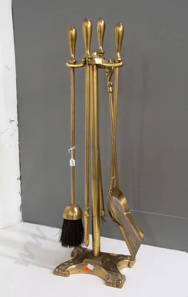 brass 4-piece fireside set H-670 D-190 at base [some pitting to brass] Image 1++