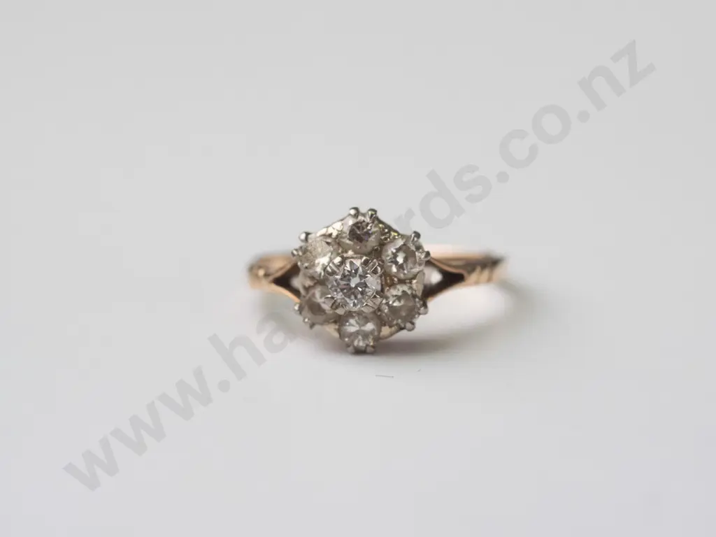 7 diamond cluster ring no stamp 2.4gms - 50cts diamond Image 1++