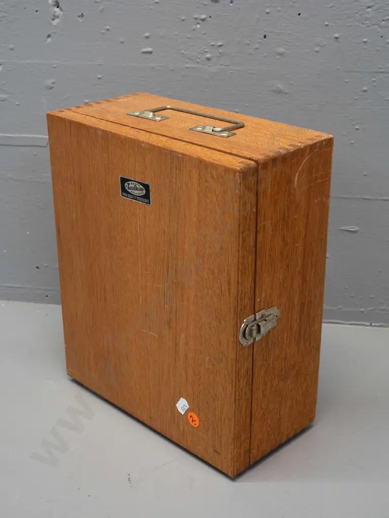 1960s Tasco Zoom 900x microscope set in hinged wooden case, with dyes, crab specimen, tweezers, slides & booklet. Case Image 1++